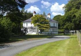 6 bedroom Detached f...
